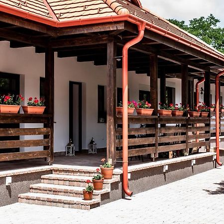 Boróka Vendégház Tóalmás Exterior foto